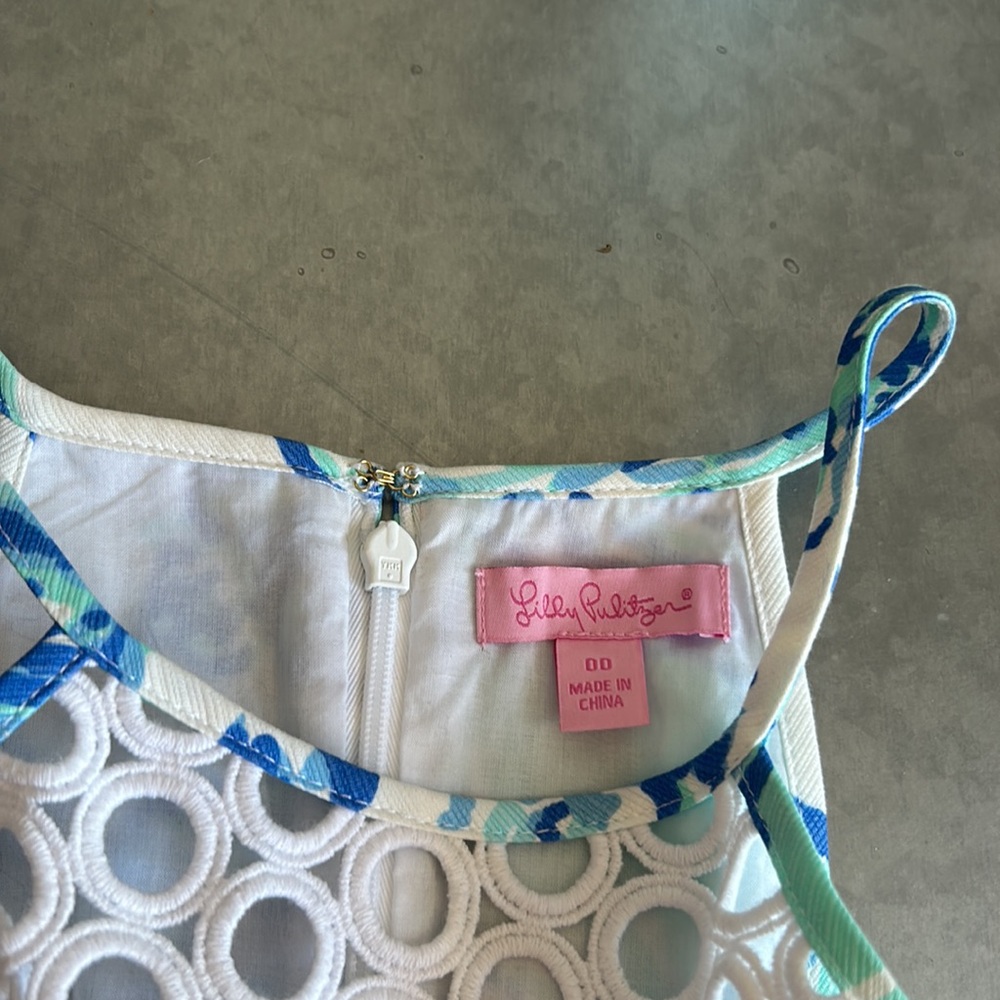 Lilly Pulitzer Larina Top Resort White Barefoot Princess Blue Green Lace Halter - Picture 3 of 5
